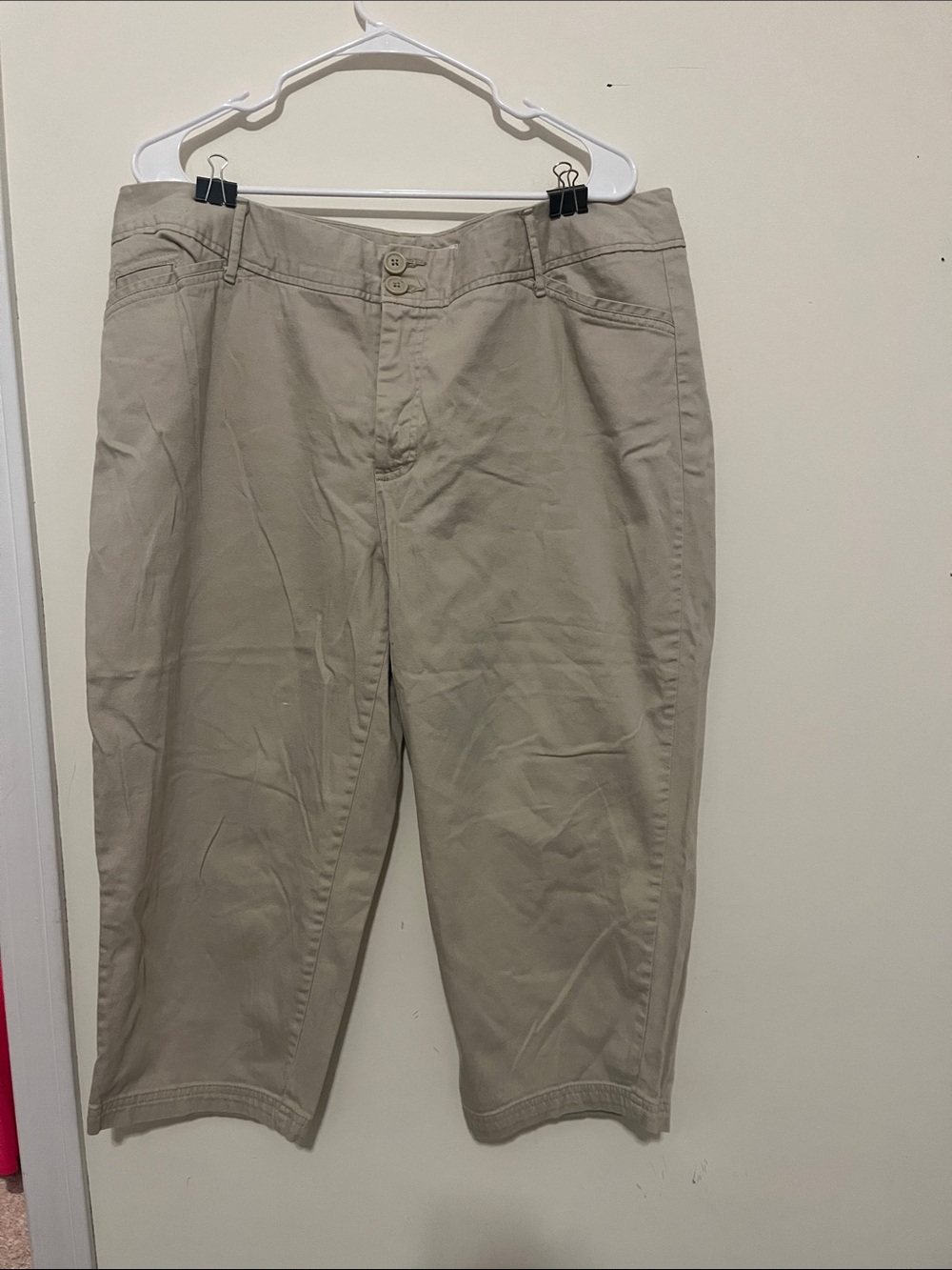 Women’s Khaki Casual Capri’s- Neutral Beige